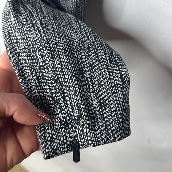 Athleta Delancey Skyline Textured Moto Leggings. Size Small. - Picture 5 of 12